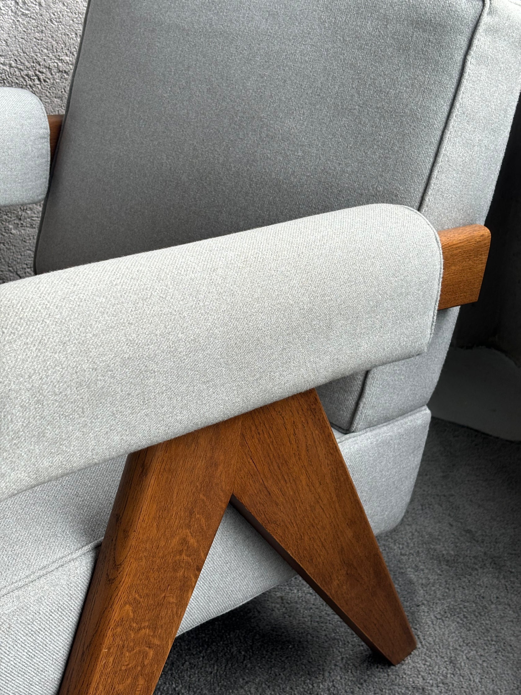 Fotoliu Hardy – disponibil pe stoc