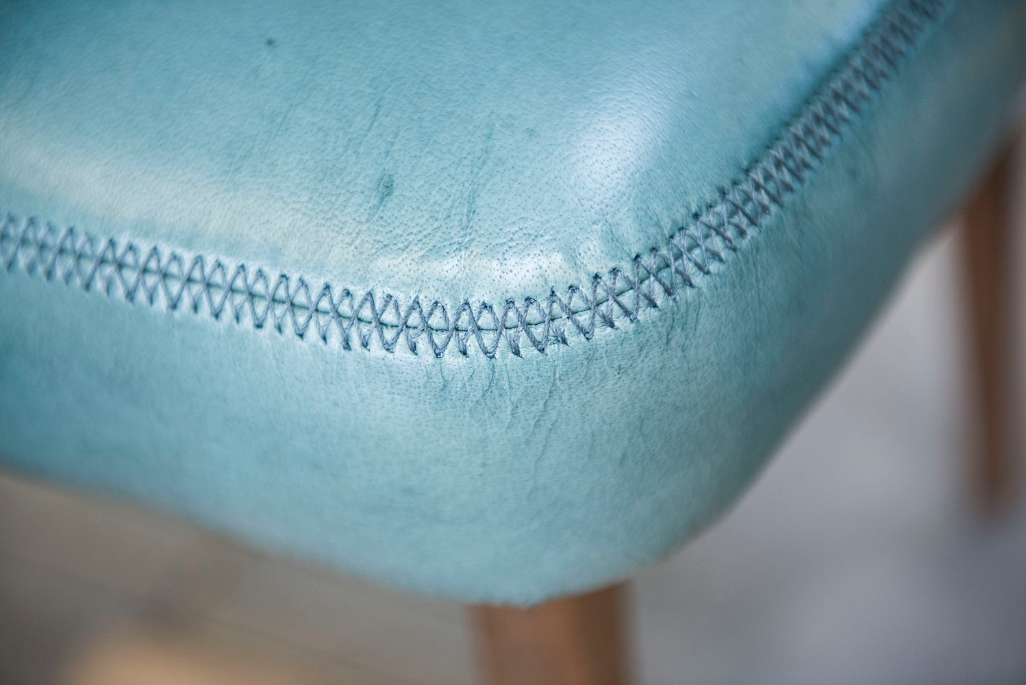 Scaun bucatarie din piele | model BABAS