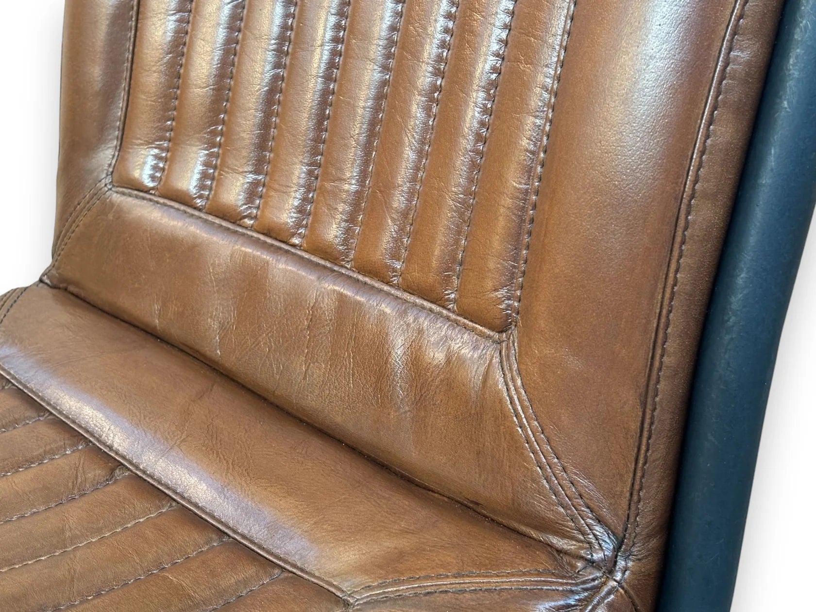 Scaun Tim – disponibil pe stoc